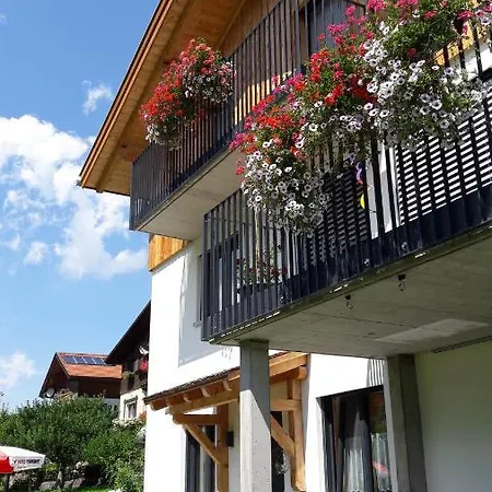 Haus Carmen, Familienfreundliche 4 Edelweiss Mit Einrichtung Appartement
