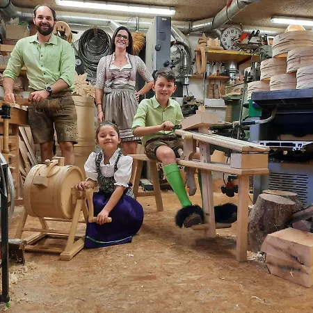 Haus Carmen, Familienfreundliche 4 Edelweiss Mit Einrichtung Apartamento *