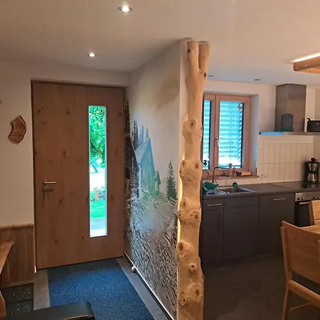 Haus Carmen, Familienfreundliche 4 Edelweiss Mit Einrichtung Apartamento *